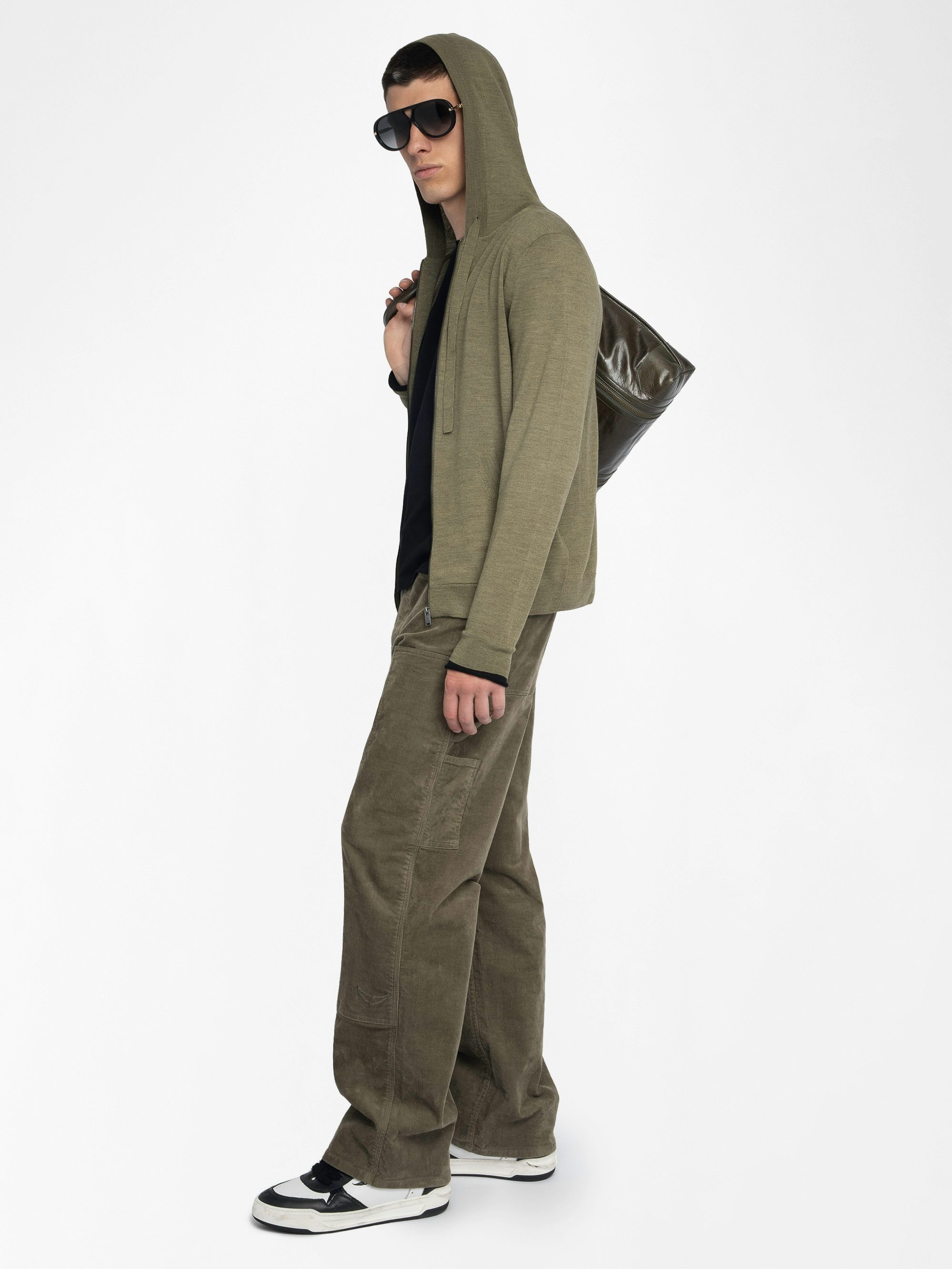 Clash Cardigan 100% Merino Wool - Hooded cardigan with zip fastening.